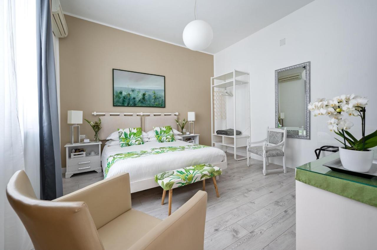 Donnalaura Bed and Breakfast Messina Buitenkant foto