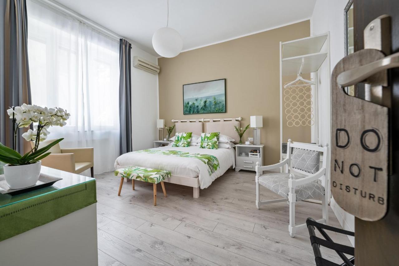 Donnalaura Bed and Breakfast Messina Buitenkant foto