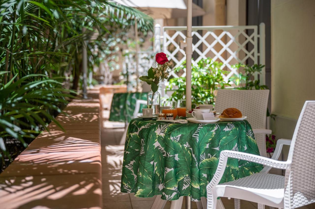 Donnalaura Bed and Breakfast Messina Buitenkant foto