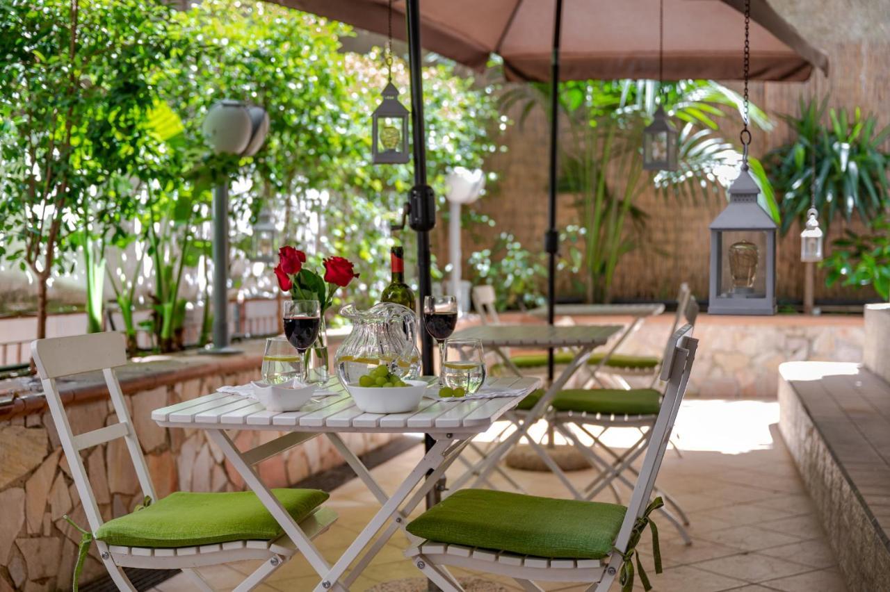 Donnalaura Bed and Breakfast Messina Buitenkant foto